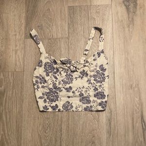 Gypsies & Moondust Cute Flower Crop-top